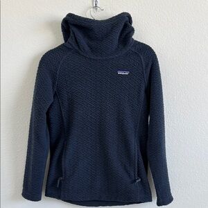 Patagonia Women's Navy Blue Fleece Hoodie